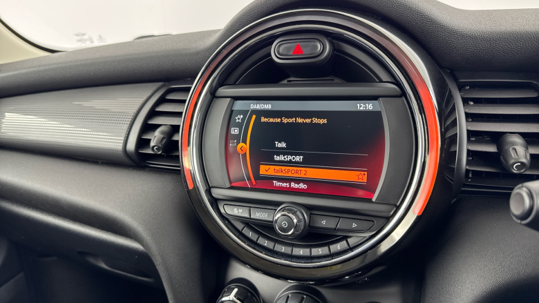 MINI Hatchback 1.5 Cooper Classic II 3dr Petrol Hatchback